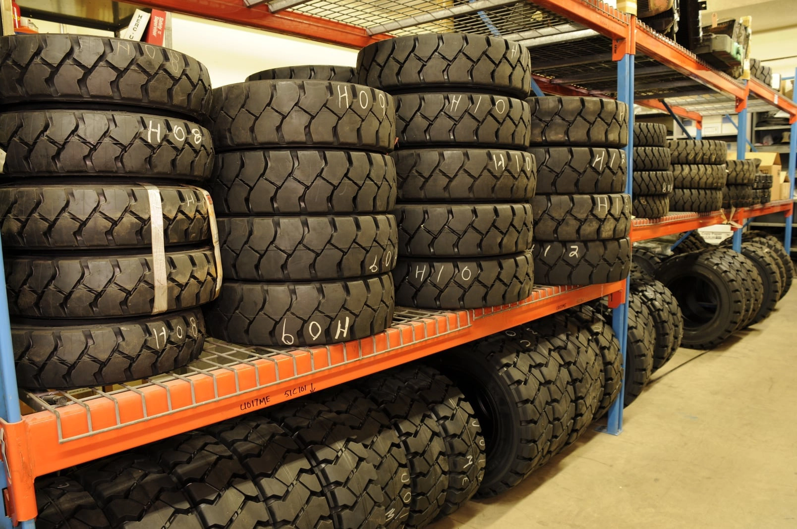 mainImage-Tires